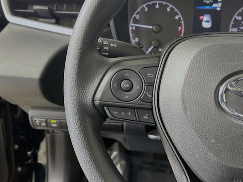 Used 2024 Toyota Corolla LE FWD image 19