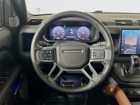 Used 2024 Land Rover Defender 130 X image 11