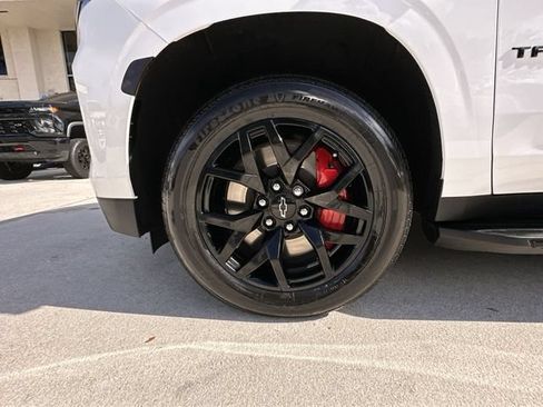 Certified 2023 Chevrolet Tahoe RST w/ RST Performance Edition AWD/4WD image 18