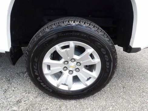 Used 2021 Chevrolet Colorado LT w/ Fleet Safety Package RWD image 45