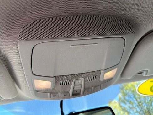 Used 2015 Ford Fusion Energi SE FWD image 15