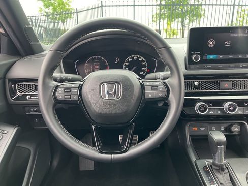 Used 2025 Honda Civic Sport image 17