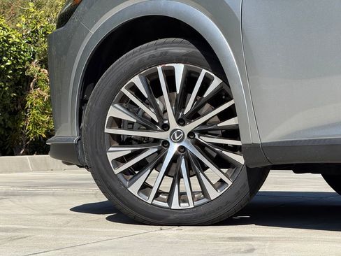 Used 2023 Lexus RX 350 Premium Plus w/ Cold Area Package AWD/4WD image 7