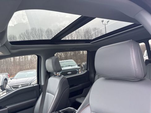 Used 2025 Ford F150 Lariat w/ Equipment Group 501A Mid image 12