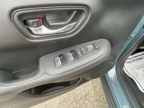 Used 2024 Honda HR-V Sport image 13