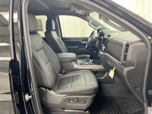 Used 2025 Chevrolet Silverado 1500 LTZ w/ LTZ Convenience Package II AWD/4WD image 22