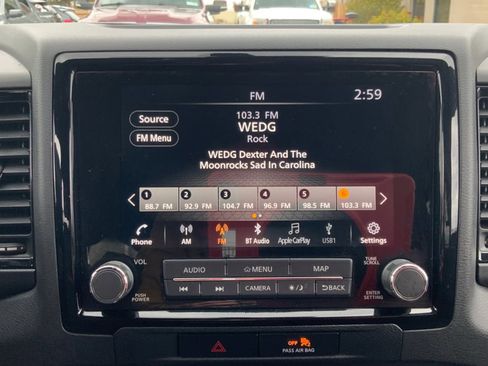 Used 2022 Nissan Frontier PRO-4X w/ Technology Package image 12