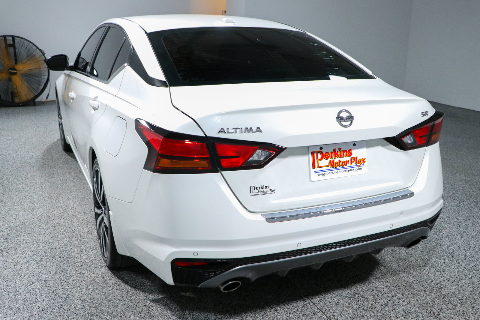 Used 2021 Nissan Altima 2.5 SR FWD image 9