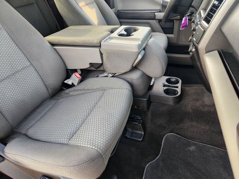Used 2019 Ford F150 XLT RWD image 12