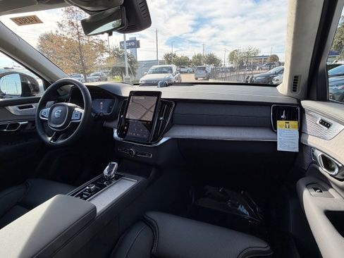 New 2026 Volvo XC90 B6 Ultra w/ Lounge Package image 10