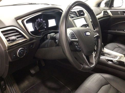 Used 2016 Ford Fusion SE w/ Equipment Group 202A image 11