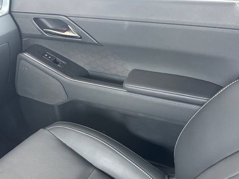 Used 2024 Lexus GX 550 w/ Accessory Package (Z1) image 25