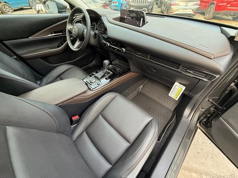 Used 2024 MAZDA CX-30 AWD 2.5 S w/ Premium Package image 7