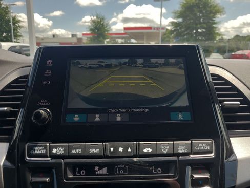 Certified 2023 Honda Odyssey Sport image 39