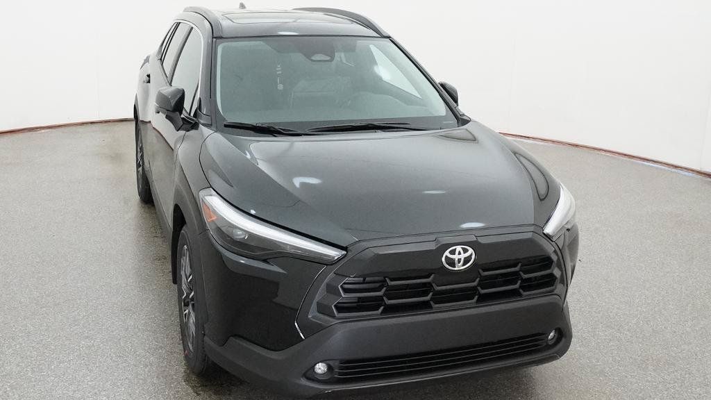 New 2026 Toyota Corolla Cross XLE w/ Convenience Package FWD image 8