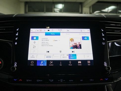 Used 2022 Jeep Wagoneer Series II w/ Premium Group I image 15