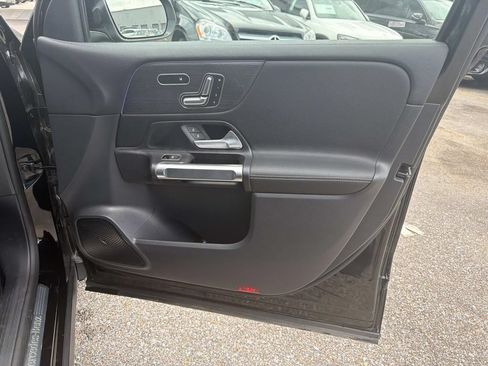 Used 2026 Mercedes-Benz GLB 250 4MATIC image 14