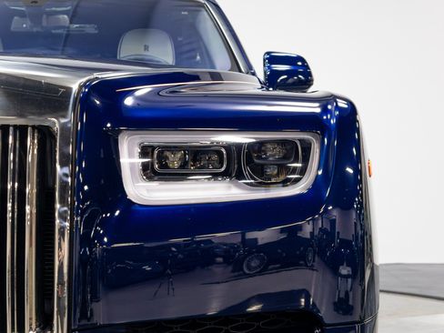 Used 2021 Rolls-Royce Phantom Sedan RWD image 69