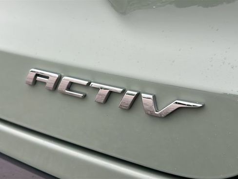 Used 2025 Chevrolet Trax ACTIV w/ Driver Confidence Package FWD image 34