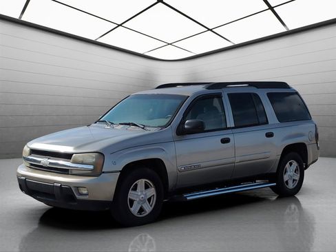 Used 2003 Chevrolet TrailBlazer 2WD image 1