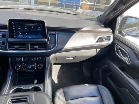 Used 2022 Chevrolet Tahoe Z71 w/ Luxury Package image 11