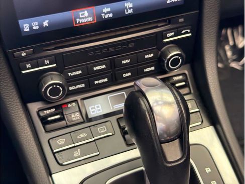 Used 2017 Porsche 718 Boxster S image 19