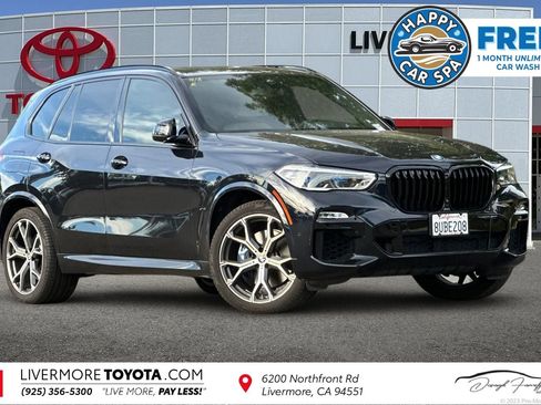 Used 2021 BMW X5 xDrive40i w/ M Sport Package AWD/4WD image 1