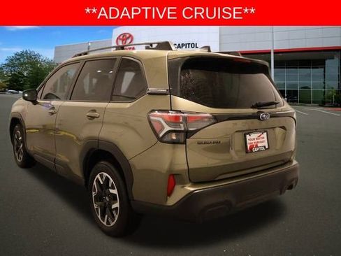 Used 2025 Subaru Forester Premium w/ Convenience Package #1 image 5