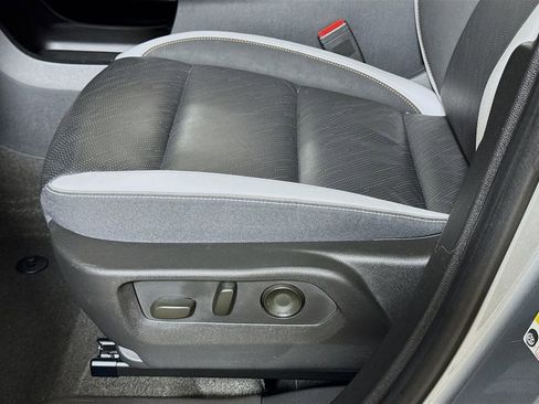 Used 2025 Buick Envision Sport Touring AWD/4WD image 18