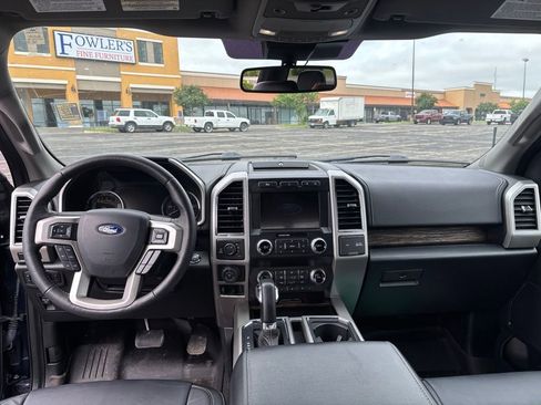 Used 2020 Ford F150 Lariat w/ Equipment Group 502A Luxury AWD/4WD image 11