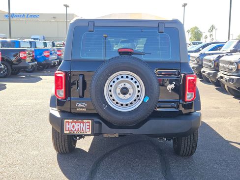 New 2025 Ford Bronco 4-Door image 3