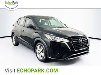 Used 2024 Nissan Kicks S image 1