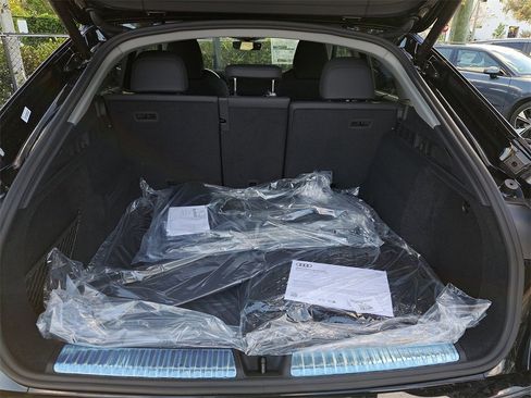 New 2025 Audi Q5 Premium Plus image 31