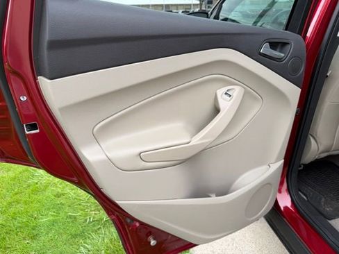 Used 2016 Ford Escape Titanium w/ Equipment Group 301A image 18