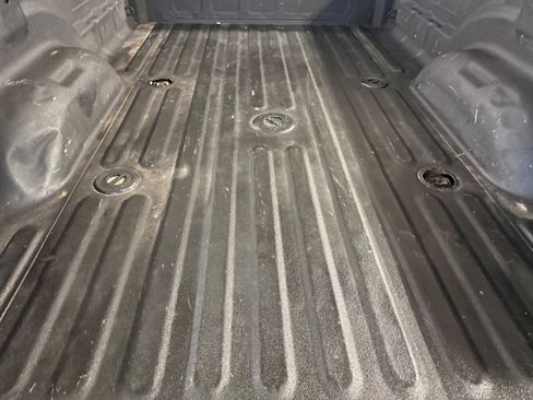 Used 2016 RAM 2500 Laramie AWD/4WD image 29