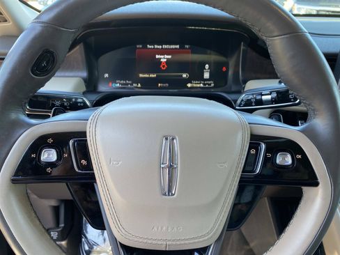 Used 2020 Lincoln Aviator Reserve w/ Equipment Group 201A AWD/4WD image 18