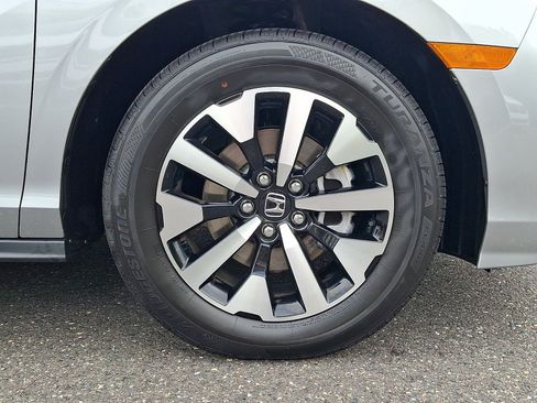 Used 2026 Honda Odyssey EX-L image 8