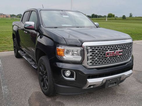 Used 2018 GMC Canyon Denali AWD/4WD image 3
