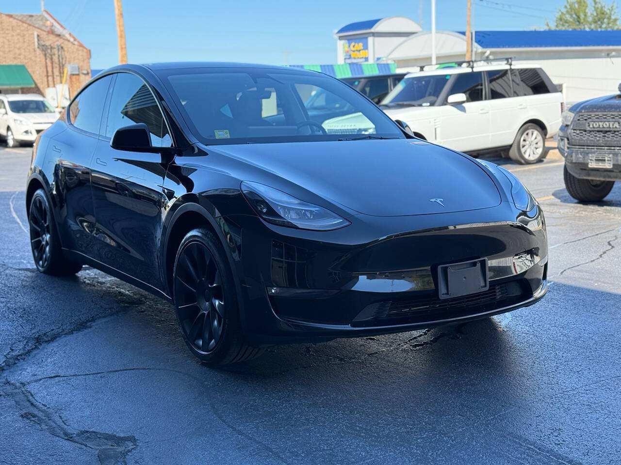 Used 2023 Tesla Model Y Long Range AWD/4WD image 3