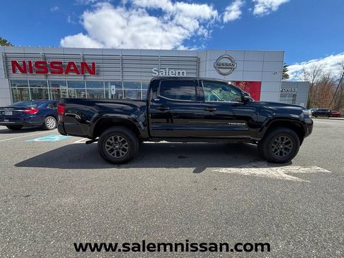 Used 2023 Toyota Tacoma SR5 w/ Technology Package AWD/4WD image 20