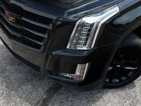 Used 2016 Cadillac Escalade 2WD image 26