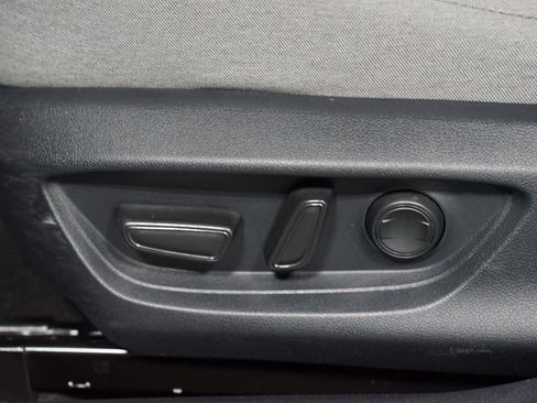 Used 2025 Toyota Camry LE w/ Convenience Package FWD image 33