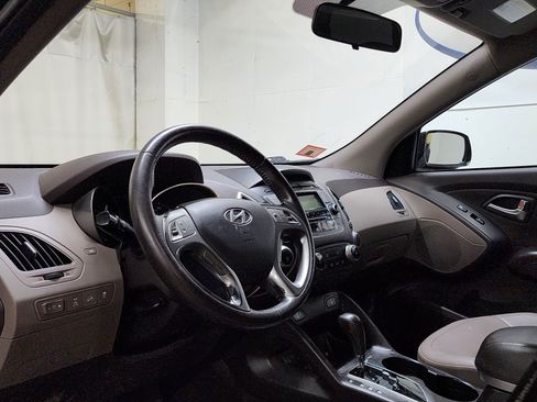 Used 2011 Hyundai Tucson GLS AWD/4WD image 11