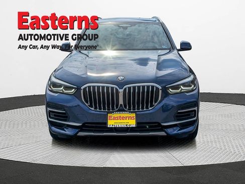 Used 2022 BMW X5 xDrive40i AWD/4WD image 2