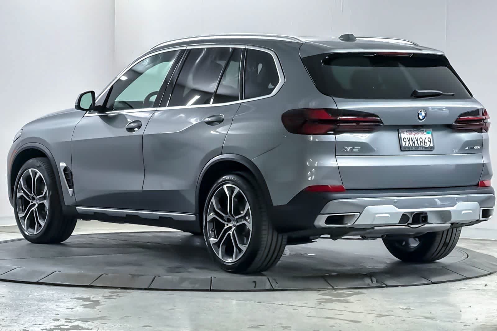 Used 2026 BMW X5 xDrive40i w/ Climate Comfort Package AWD/4WD image 6