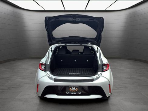 Used 2025 Toyota Corolla SE image 9