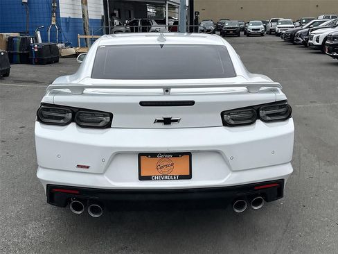 Used 2019 Chevrolet Camaro SS RWD image 4