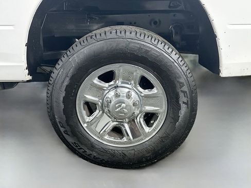 Used 2017 RAM 2500 Tradesman w/ Chrome Appearance Group image 34