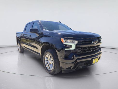 Used 2025 Chevrolet Silverado 1500 RST AWD/4WD image 7