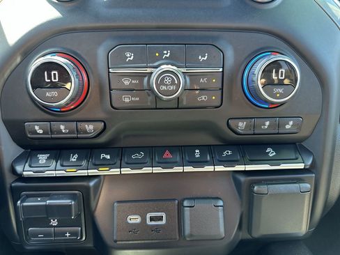 Used 2021 Chevrolet Silverado 2500 LTZ w/ Carhartt Edition image 30